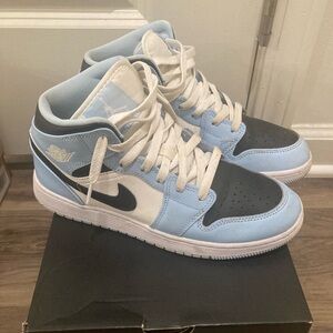 Youth Nike Jordan’s